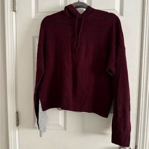 Gap burgundy cashsoft hoodie sweater size small